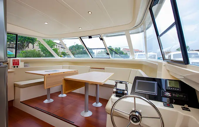 Hausboot 'Vision'- Sitzecke im Salon Hausboot 'Vision' - Salon