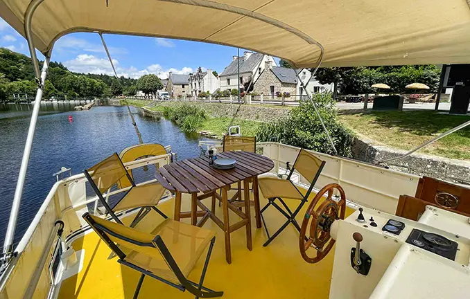 Hausboot 'Pedro 1020' - Cockpit