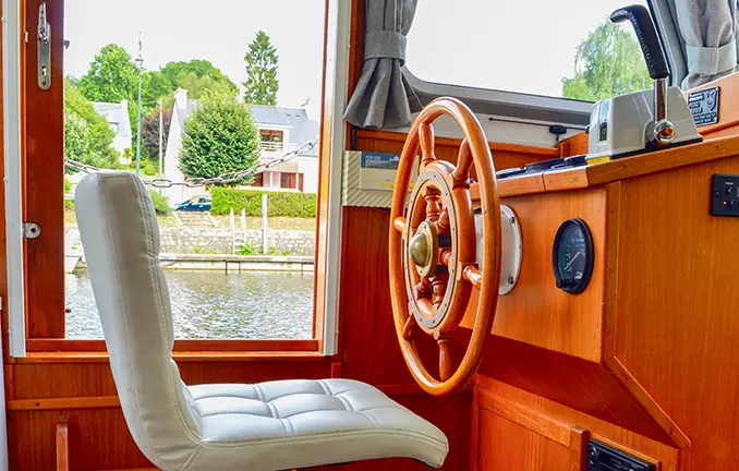 Hausboot 'Pedro 1020' - Steuerrad