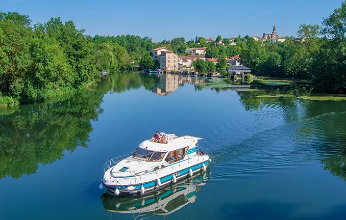 Hausboot fahren ab Grez-Neuville