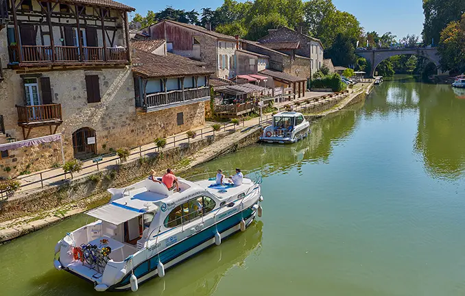 Nicols Hausboot mieten: auf der Baise in Nerac im Aquitaine Nicols Hausboot mieten: auf der Baise in Nerac im Aquitaine