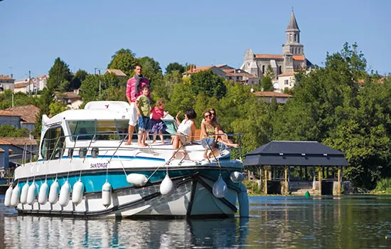 Hausboote auf der Charente - Frankreich