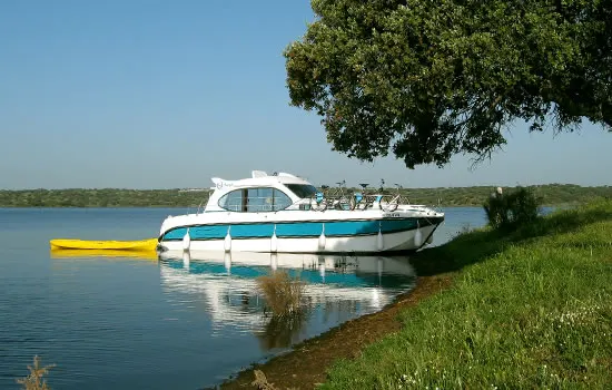 Hausboot mieten in Portugal - Bootsurlaub auf dem Lago Alqueva