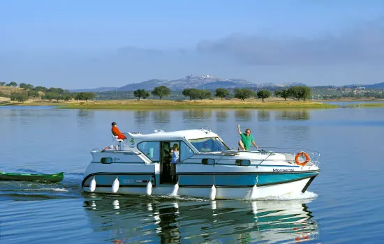 Hausboot 'Nicols 1100'" 'ab Amieira Marina in Portugal mieten