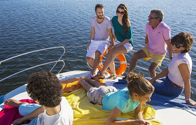 an Bord Hausboot 'Cruiser Comfort 8/10'