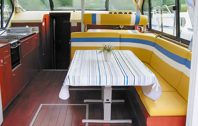 Hausboot Nicols 1310 unter Deck Hausboot Nicols 1310