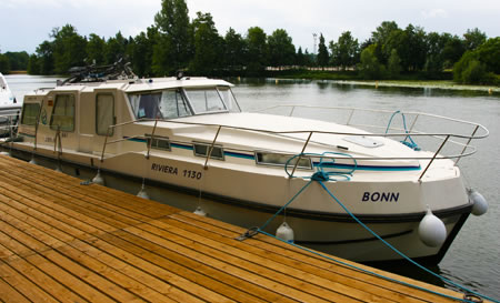 Hausboot Riviera 1130 für 7 bis 9 Personen