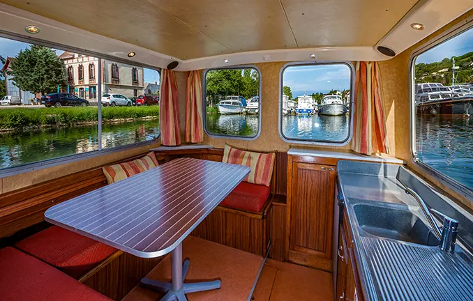 Salon Hausboot 'Penichette Classic 2/5'