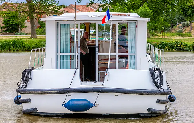Penichette Comfort 4/6 (Penichette 1120 R) - Terrasse (unbekannt - riverly.com) Penichette Comfort 4/6 (Penichette 1120 R)