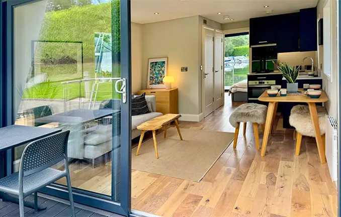 Houseboat in Inverness - Wohnzimmer Houseboat in Inverness - Wohnzimmer