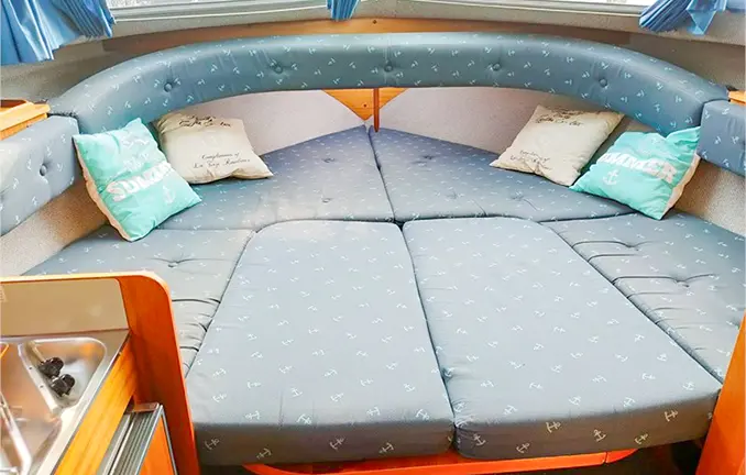 Marco 860 AK - Motoryacht mieten für einen Bootsurlaub Marco 860 AK - Motoryacht mieten für einen Bootsurlaub