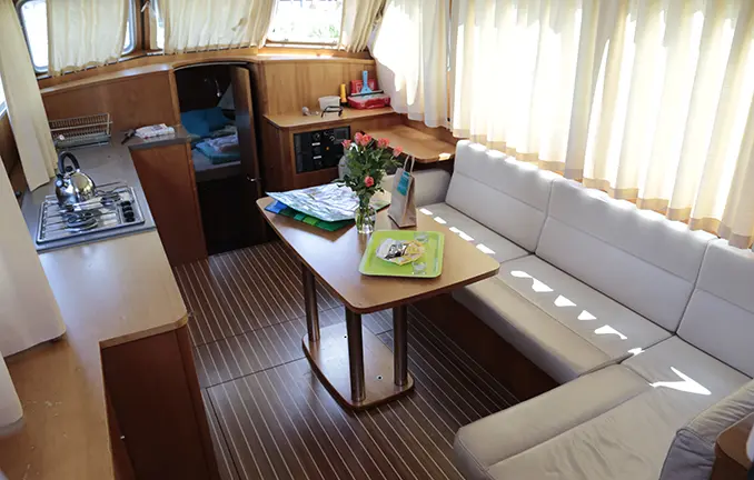 Cruiser Premium Steel 4/6 - Salon
