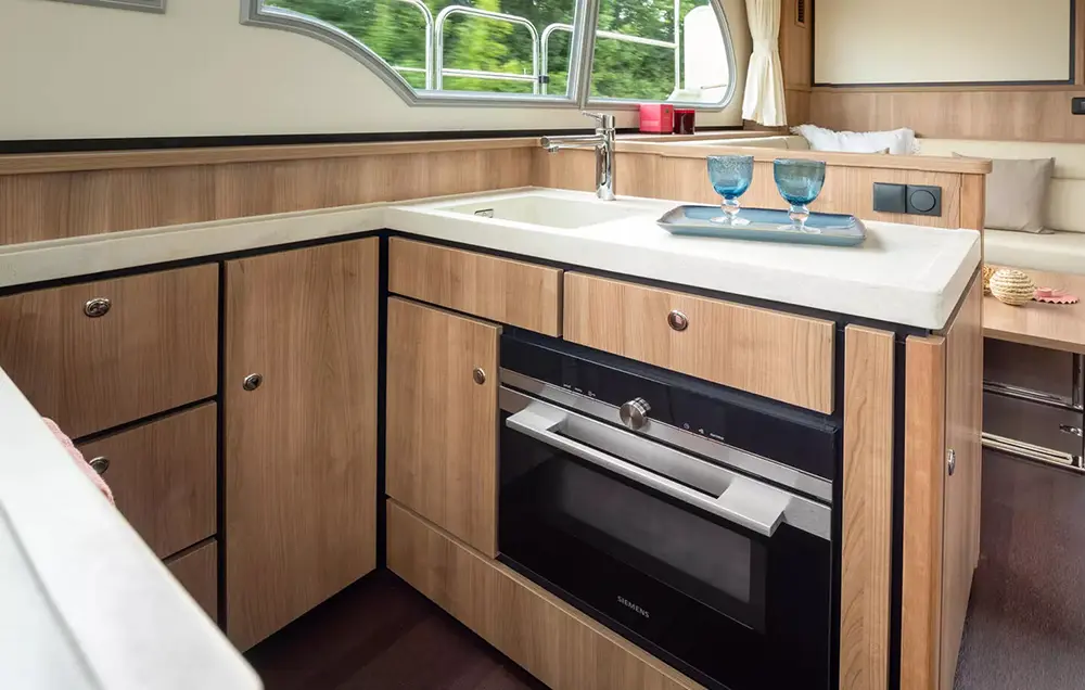 Motoryacht 'Linssen 40.0 AC' - Pantry