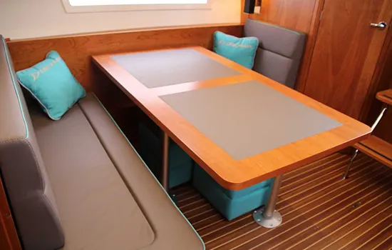 Motoryacht Delphia Escape 1080S - Salon