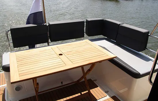 Motoryacht Delphia Escape 1080S - Terrasse
