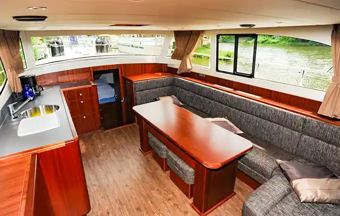 (unbekannt - may-charter-net) 'Jetten 41 AC - Benita'