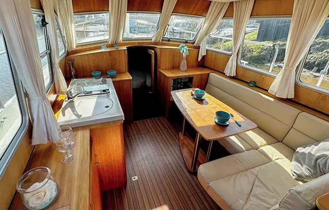 (unbekannt - may-charter-net) 'Linssen 29.9 AC - Oliva'