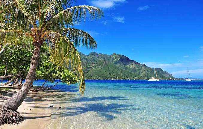 Katamarane vor Moorea in Tahiti, Französisch Polynesien