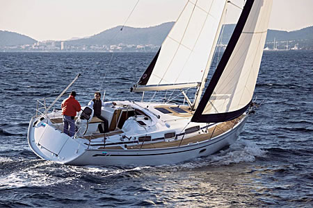 Bavaria 35 cruiser - Yachtcharter für 4 - 5 Personen