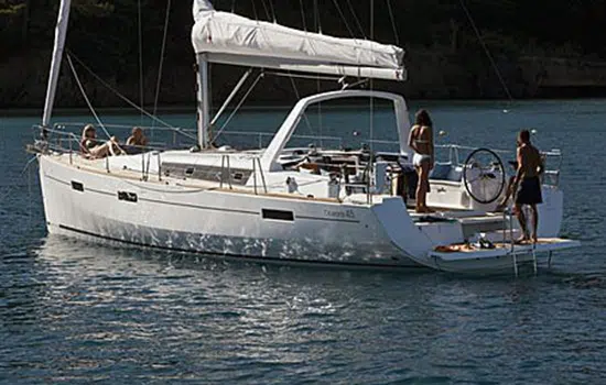 Oceanis 45 - Yachtcharter für 6 - 10 Personen
