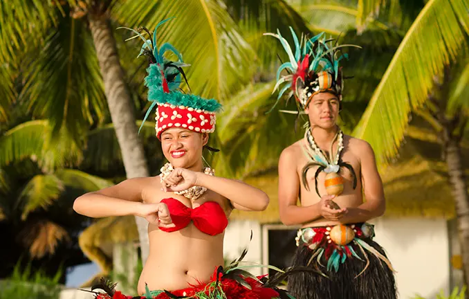 Südsee Folklore - zwei Tänzer aus Französisch Polynesien