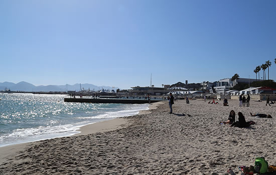 Cannes - Strand vor der Altstadt