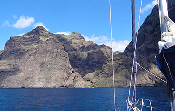 Segelyacht vor Anker
